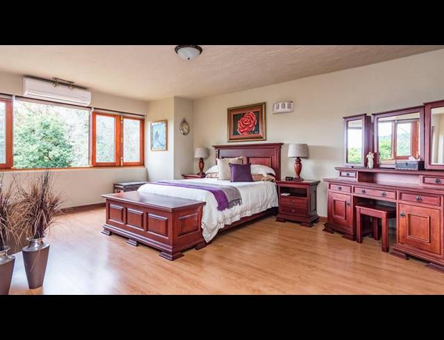 5 BEDROOM HOUSE FOR SALE IN FEATHERBROOKE ESTATE